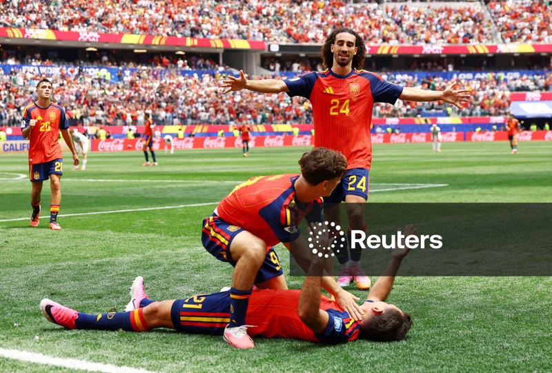 Espanha derrota a Áustria por 3 x 0 e avança para as oitavas de final da Copa do Mundo