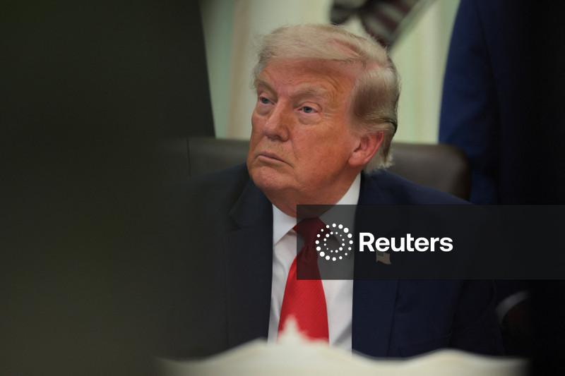 Trump diz que atingirá Irã com força após ataque na Jordânia