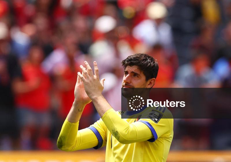 Dois goleiros da Bélgica terminam as quartas de final em lágrimas