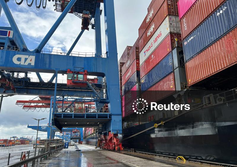 Comércio da UE com EUA atinge nível recorde, apesar das tensões tarifárias, mostra estudo