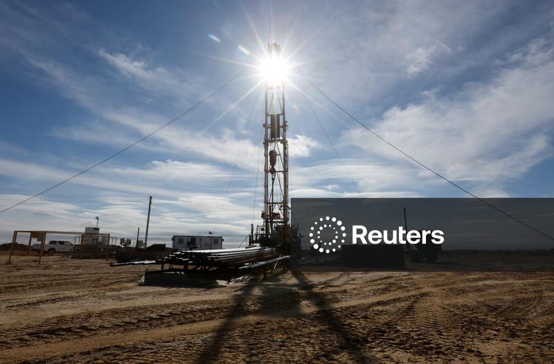 Petróleo cai 1% para mínimas de quatro meses com negociações entre EUA e Irã