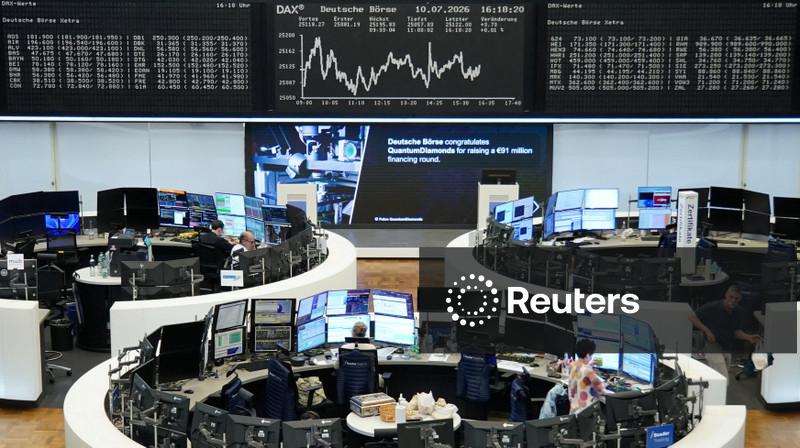 Ações europeias encerram sequência de quatro semanas de alta com vendas em tecnologia e Oriente Médio
