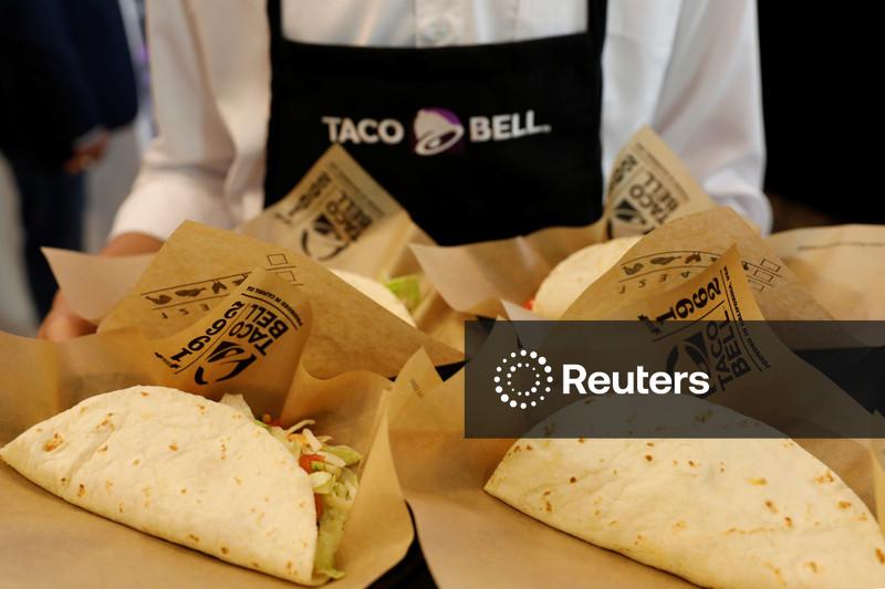Ações da Yum caem após notícia de que autoridades de saúde dos EUA investigam Taco Bell por surto de ciclosporíase