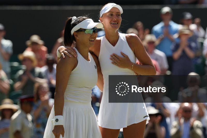 Mladenovic e Guo são campeãs em Wimbledon derrotando dupla com brasileira Luisa Stefani