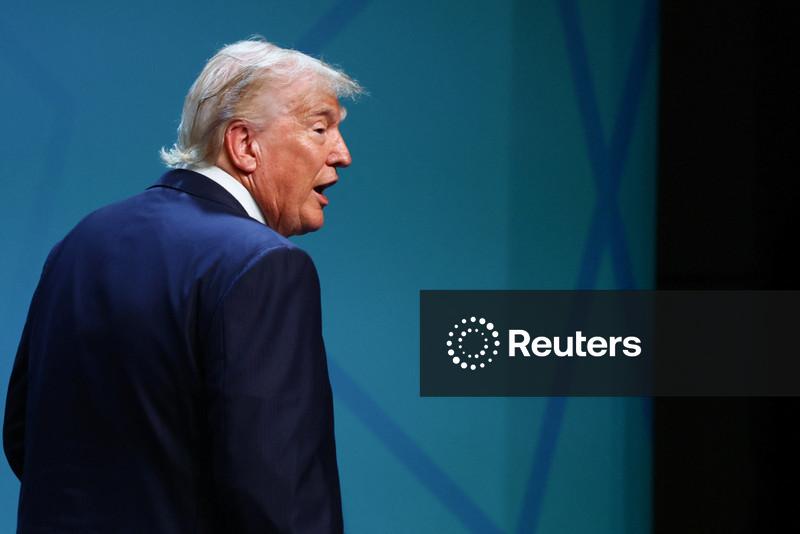 Irã pediu para continuar negociações e EUA concordaram, diz Trump