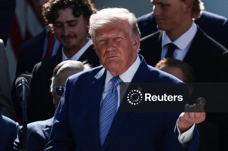Trump adverte China e Rússia contra envolvimento em guerra no Irã