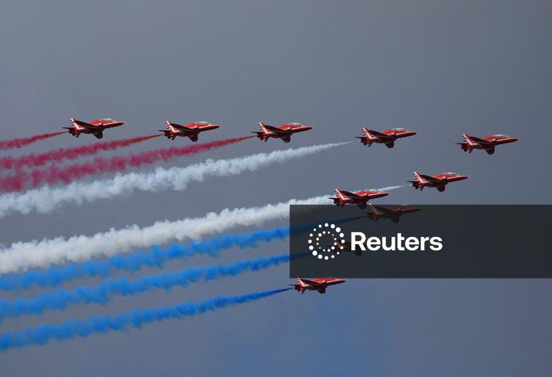 Guerras mudam o foco dos jatos para as armas no gigantesco Salão Aeronáutico de Farnborough