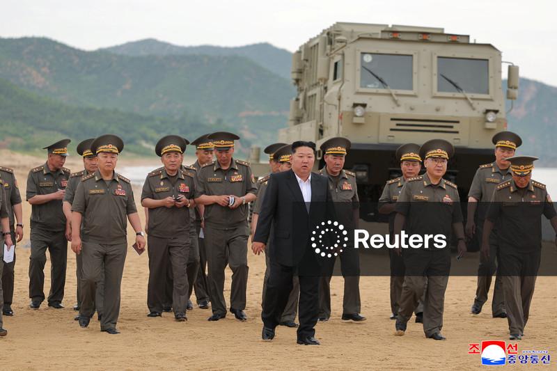 Coreia do Norte decide adotar medidas para ampliar suas forças nucleares, informa KCNA