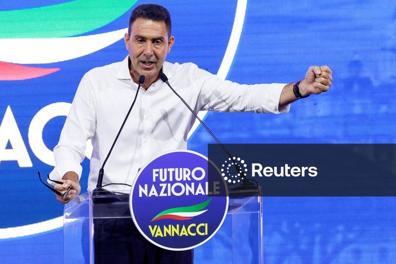 General de extrema-direita da Itália continua a subir nas pesquisas de opinião