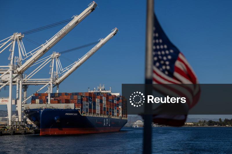 Pequenas empresas dos EUA entram com ação judicial contestando tarifas de Trump por "trabalho forçado"