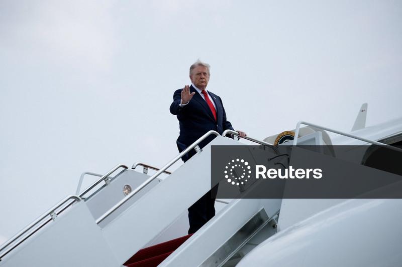 Trump diz que EUA e Irã estão conversando neste momento