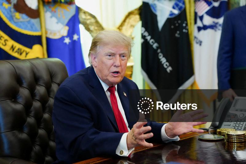 Trump diz que ou haverá um acordo com o Irã, ou os EUA "terminarão o serviço"