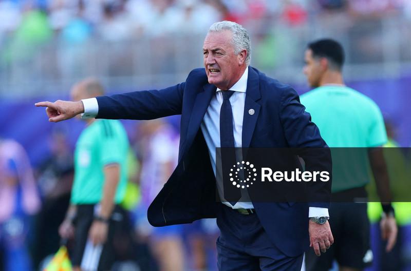 Técnico do Paraguai não tem reclamações, mas admite "feridas abertas"