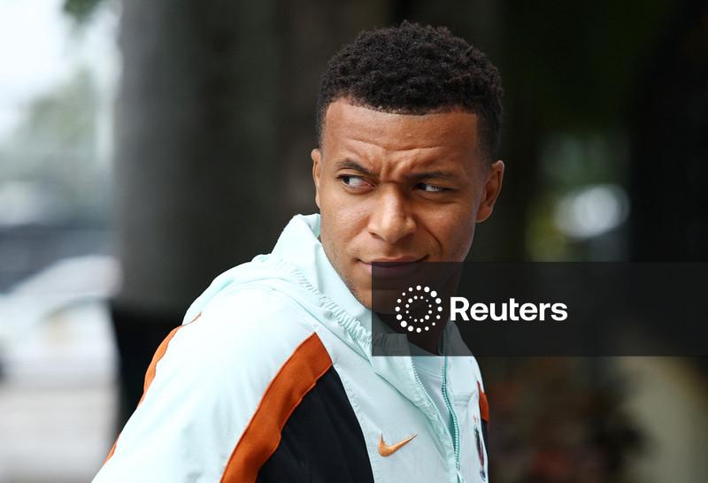 Mbappé será titular da França contra a Inglaterra na disputa pelo terceiro lugar
