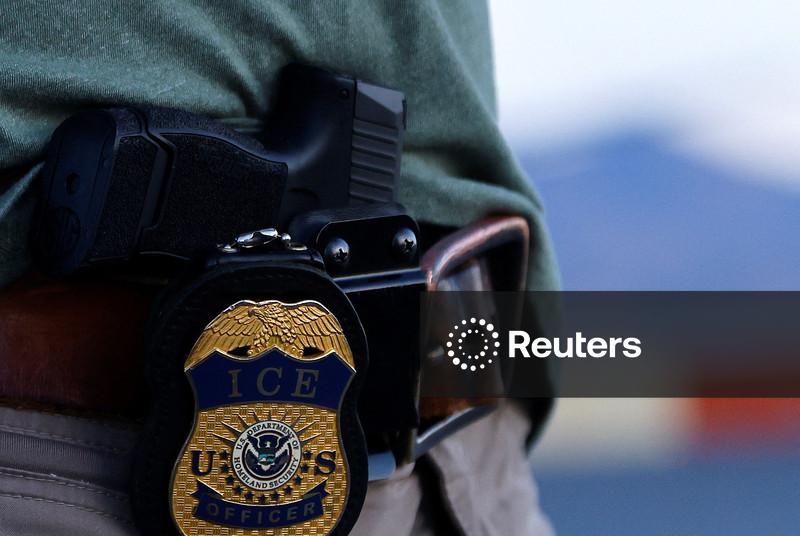 Agente do ICE mata a tiros  motorista mexicano no Texas durante abordagem de veículo, diz  agência