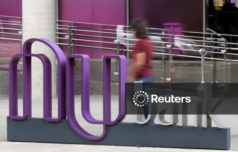 Nubank cria segmento intermediário para clientes abaixo do ultravioleta