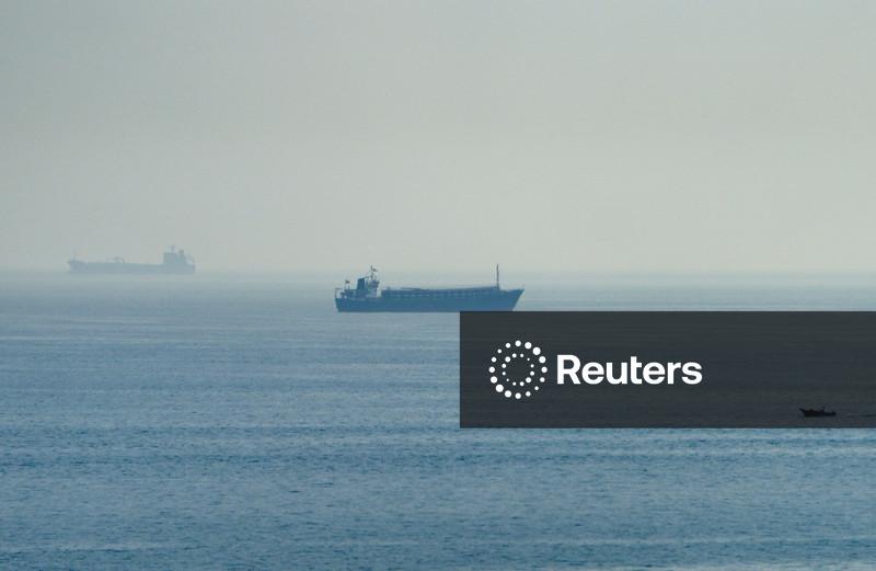 Preço do petróleo sobe após Irã anunciar que interceptou navios no Estreito de Ormuz