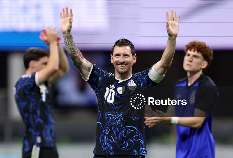 Longo verão fora de época leva Messi de volta ao topo