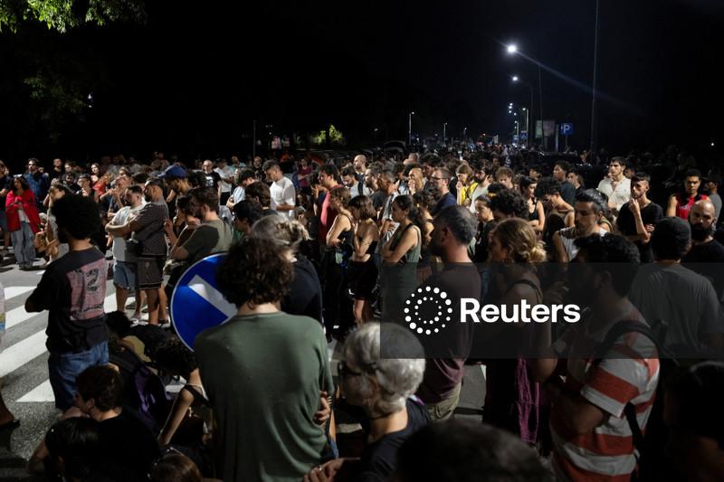 Morte de homem durante prisão policial na Itália gera protestos nas ruas
