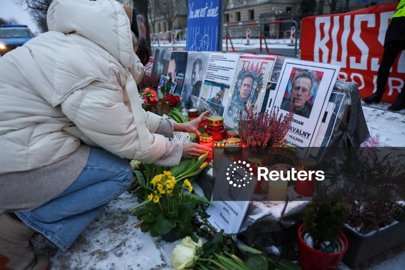 Reino Unido impõe sanções a russos ligados a armas químicas usadas contra ativista