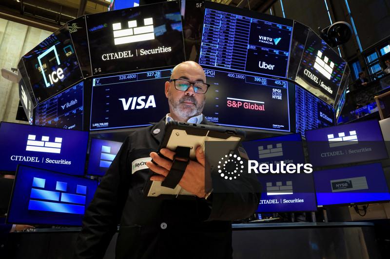 Nasdaq fecha em baixa, puxado pelo setor de tecnologia; investidores avaliam dados mais fracos sobre o mercado de trabalho