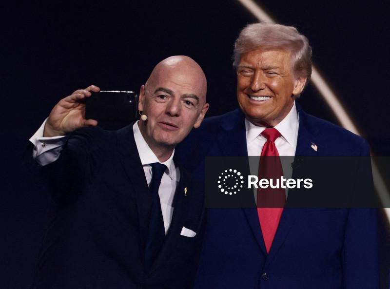 Trump diz que pediu ao presidente da Fifa que revisasse falta que resultou em cartão vermelho para Balogun