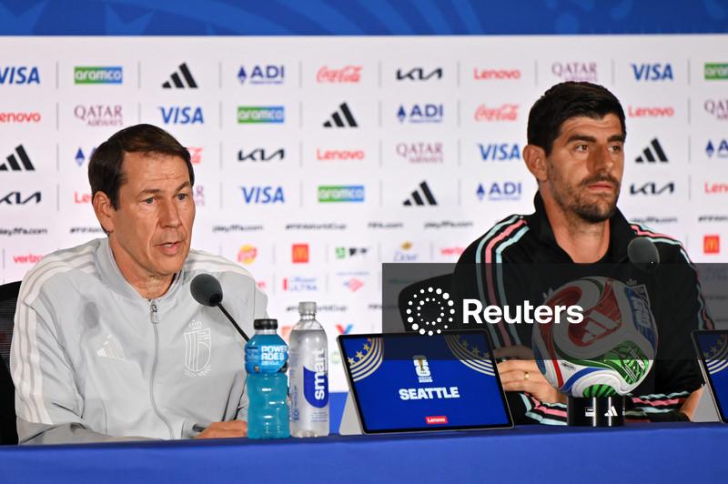 Técnico da Bélgica diz que decisão da Fifa sobre Balogun foi uma “pegadinha de 1º de abril”