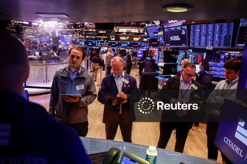 Wall Street recua após declarações de Trump sobre Irã pesarem sobre os mercados