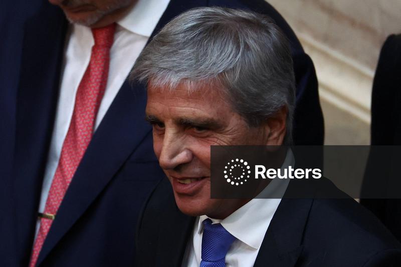 Argentina recorrerá a empréstimos multilaterais e privatizações para arcar com pagamentos da dívida