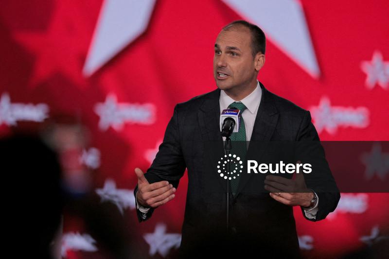 Eduardo Bolsonaro obtém o green card nos EUA