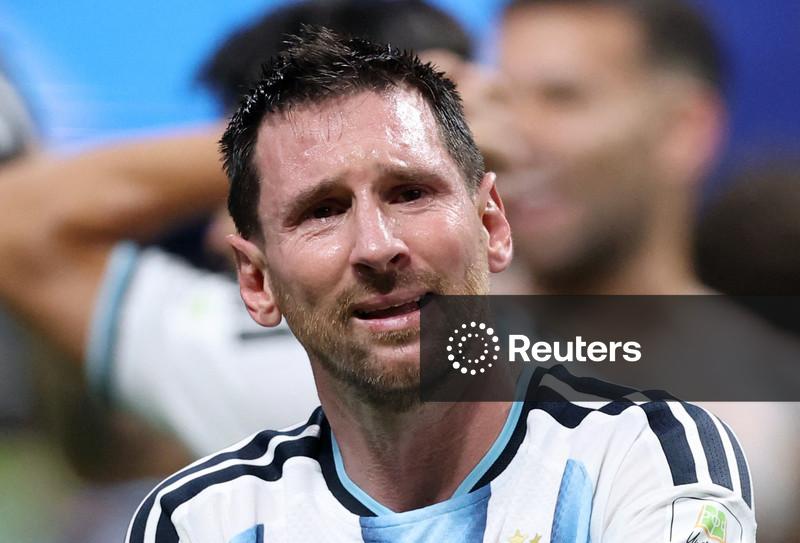 Mágico e mortal, Messi salva a Argentina para continuar na Copa do Mundo
