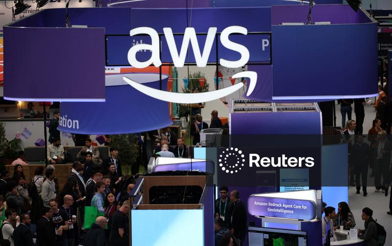 Ações da Amazon sobem à medida que crescimento da AWS acalma temores com aumento dos gastos com IA