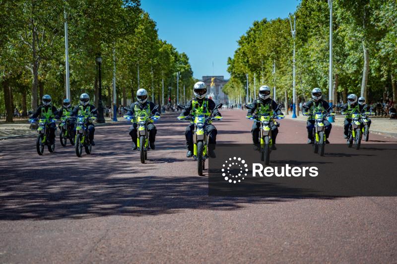Polícia  de Londres amplia frota de bicicletas elétricas para combate a roubo de celulares