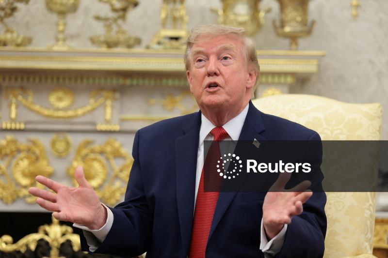 Trump adverte sobre consequências econômicas para qualquer país que apoie o Irã