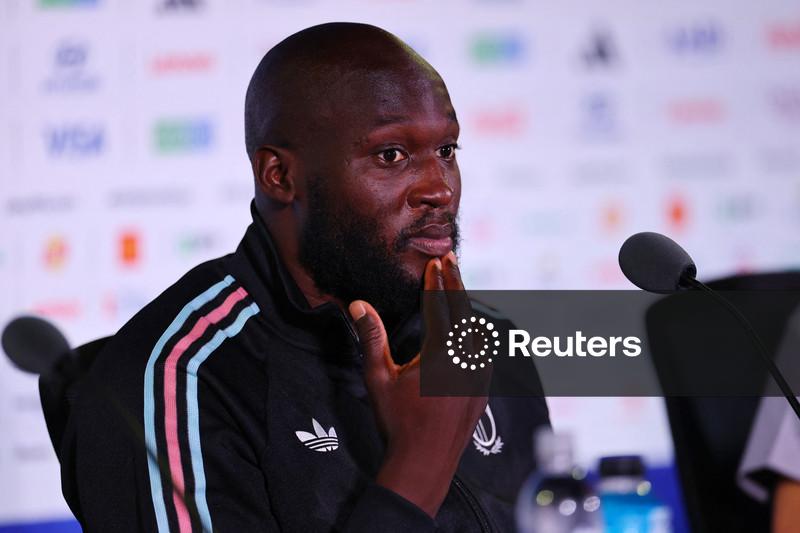 Atacante Lukaku troca o Napoli pelo Fenerbahce