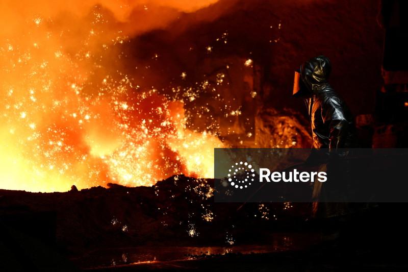 Produção industrial da zona do euro se aproxima de máxima em 4 anos e meio em julho, aponta PMI