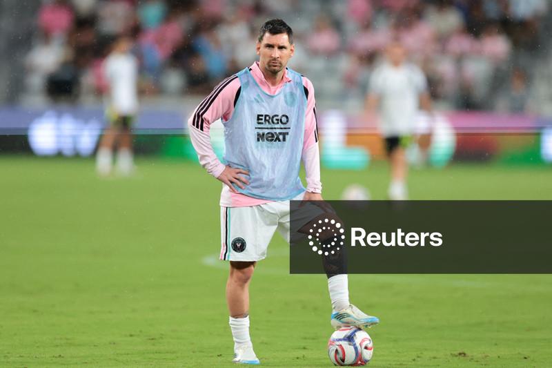 Messi escreve homenagem emocionante ao falecido pai e questiona seu futuro no esporte