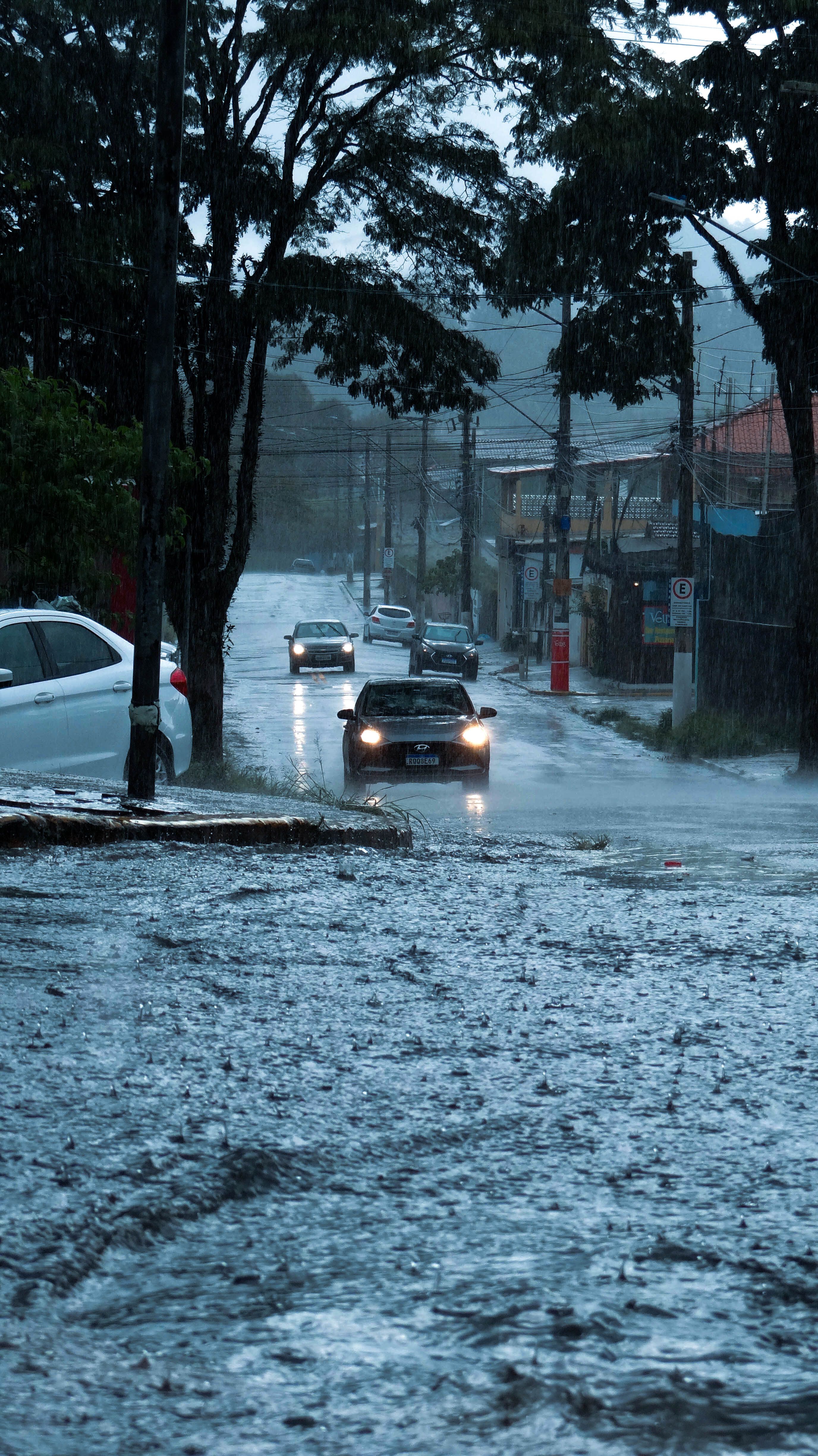 INMET põe Grande Recife em alerta laranja de chuva forte até as 9h desta quarta