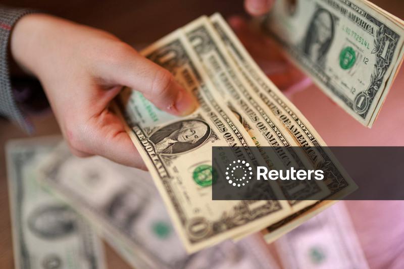 Dólar à vista fecha em alta de 0,23%, a R$5,1534 na venda