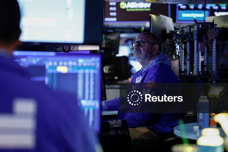 S&P e Nasdaq abrem em alta após dados de emprego acalmarem temores de alta de juros