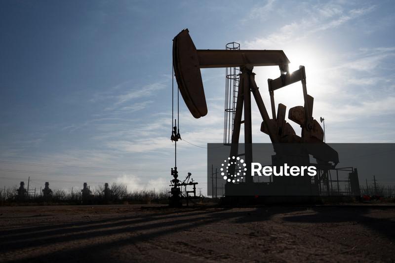 Petróleo sobem ligeiramente em meio a impasse nas negociações entre EUA e Irã