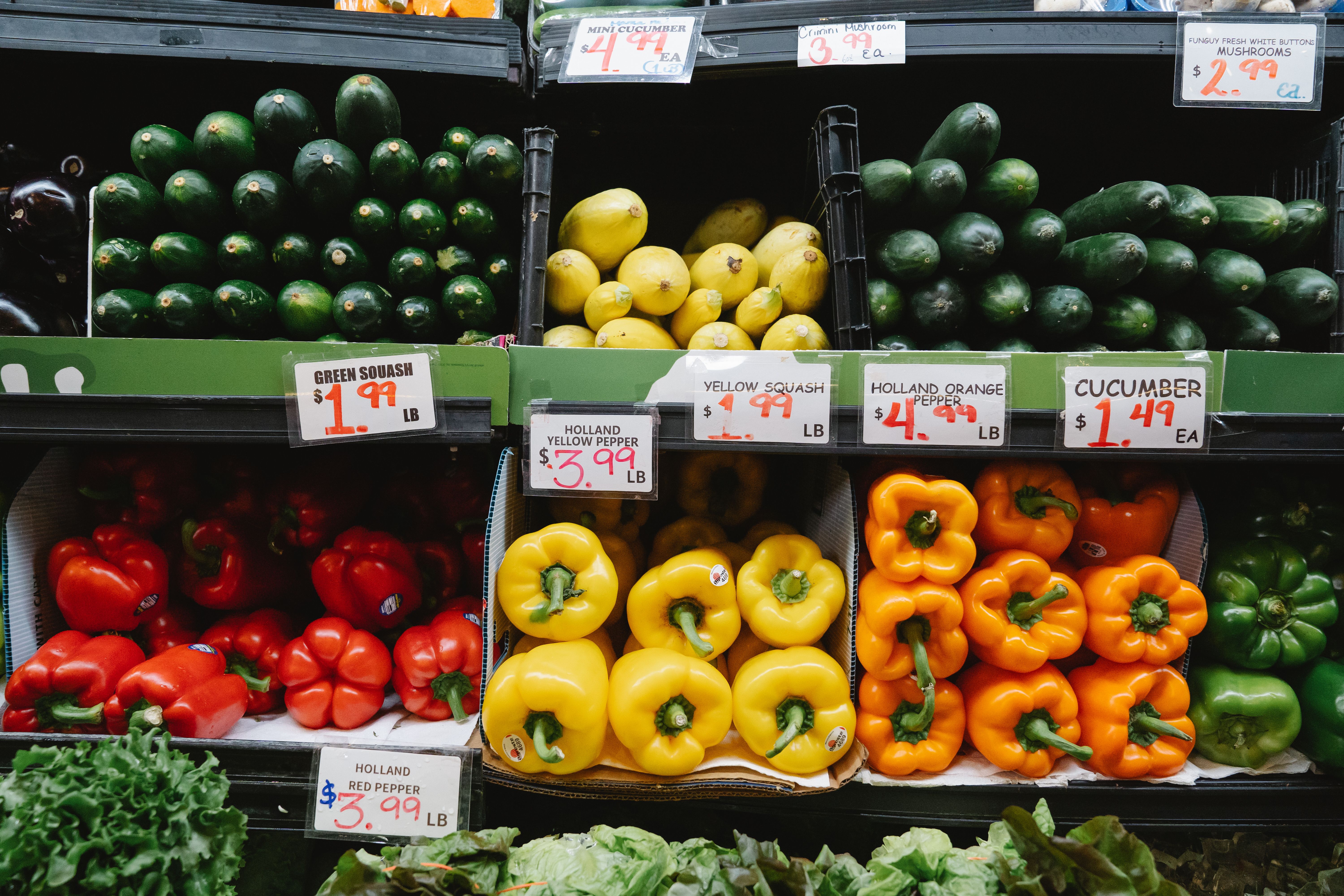 Queda de 30% no tomate puxa cesta básica de Manaus para R$ 280,58