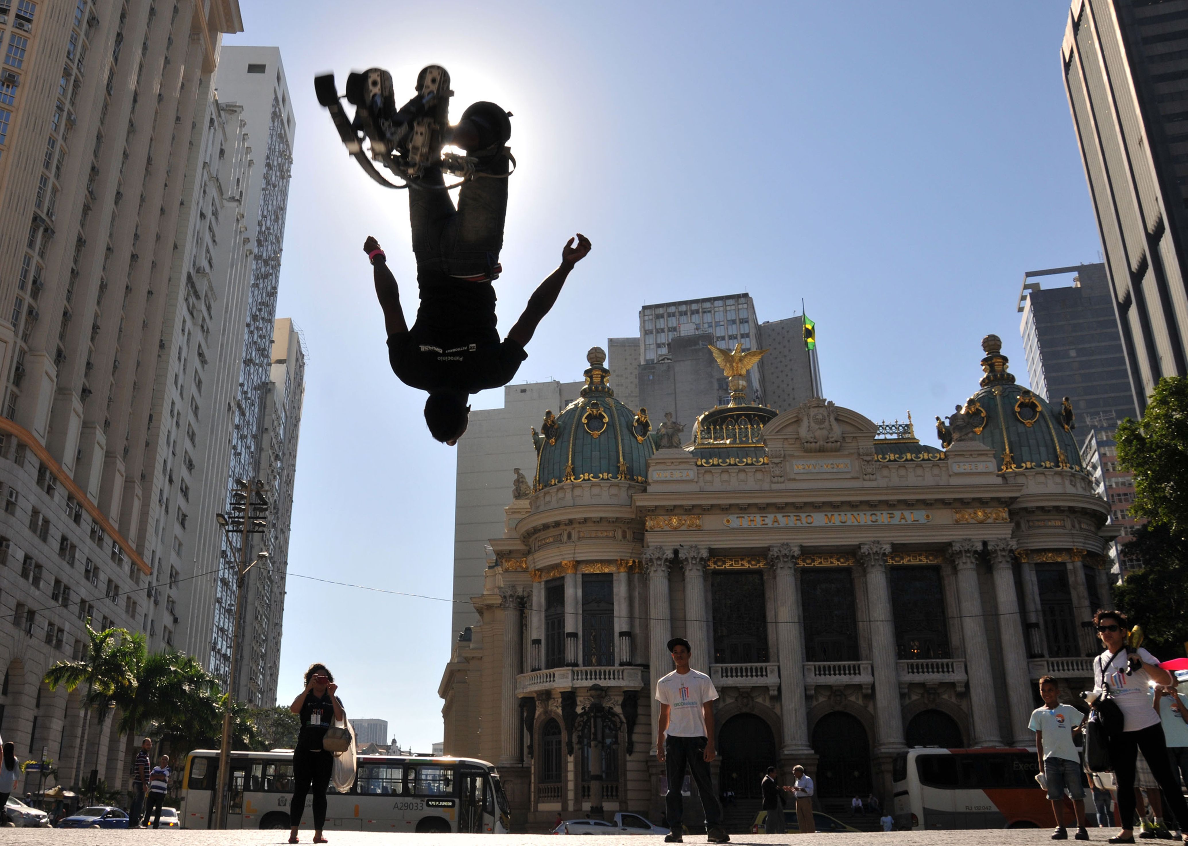 Calor de até 38°C e ar seco: como proteger a saúde em Manaus nesta segunda