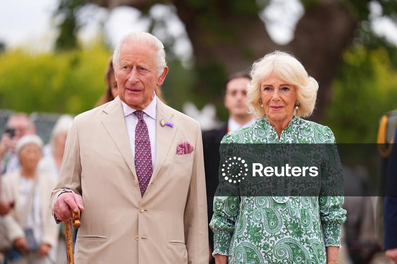 Rainha Camilla afirma que foi difícil manter em sigilo diagnóstico de câncer do rei Charles