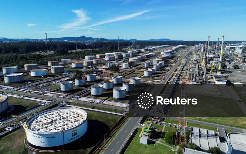 Petrobras reduziu utilização de refinarias para 98% em agosto, diz diretor