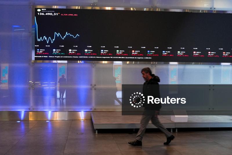 Ibovespa avança na abertura com bateria de balanços em foco
