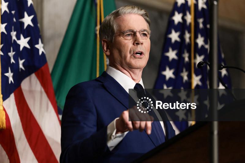 EUA alertam países para que interrompam atividades com o Irã ou enfrentarão medidas