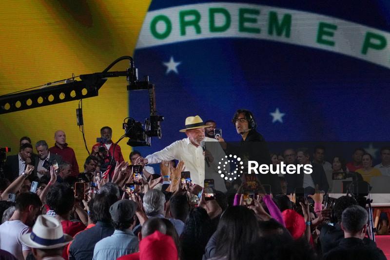 Lula oficializa candidatura à reeleição defendendo fortalecimento em defesa e terras raras