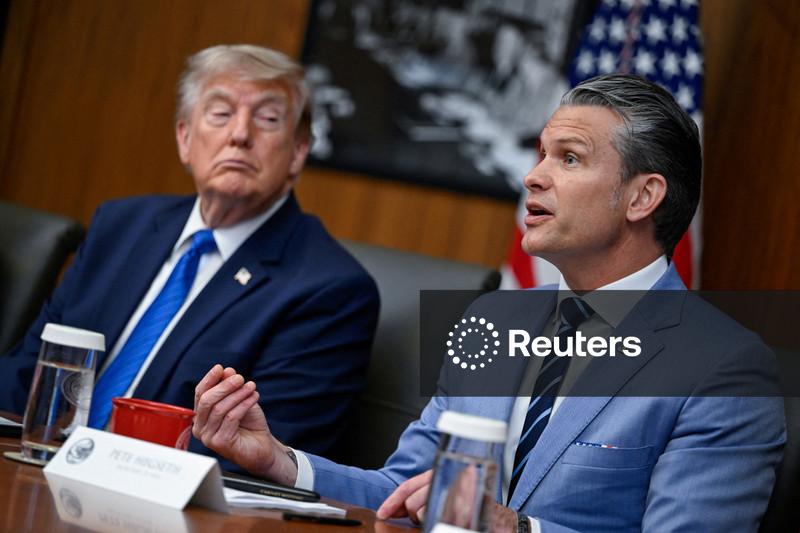 Trump diz que é muito cedo  para falar sobre eventual campanha presidencial de Hegseth em 2028
