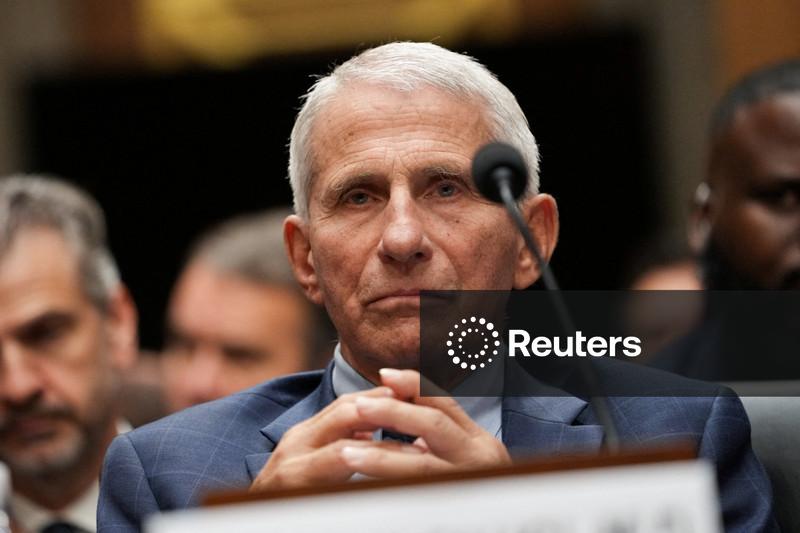 Comissão do Senado dos EUA vota a favor de declarar Fauci em desacato ao Congresso